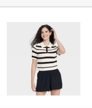 Universal Thread Cream And Black Crochet Sweater